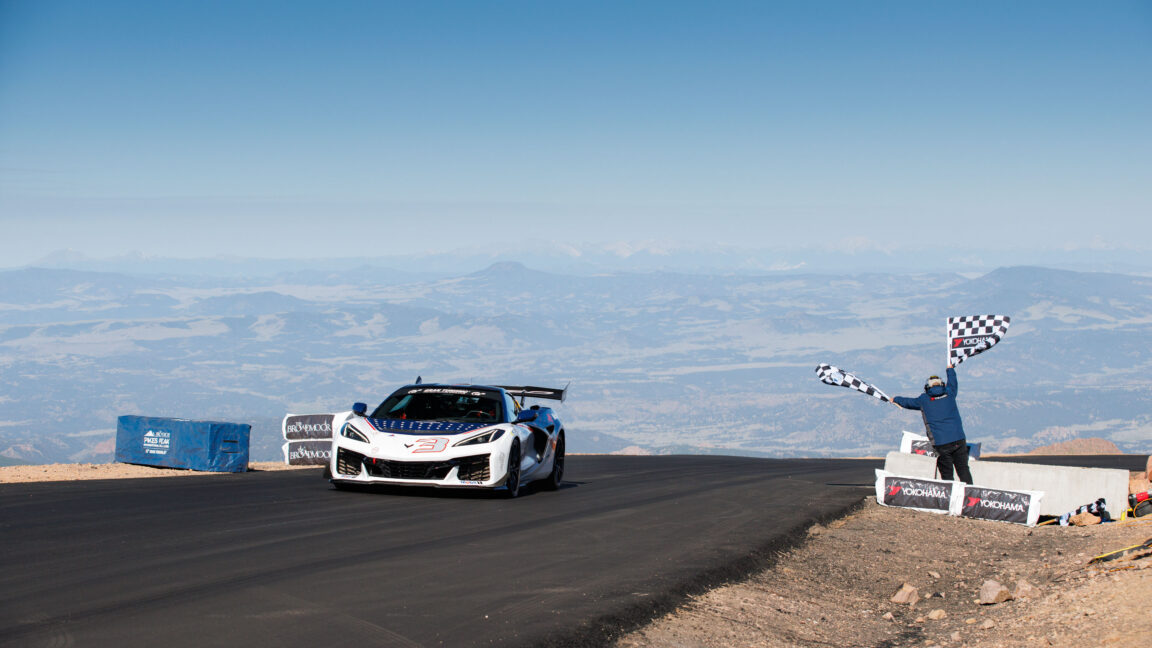 Corvette Pikes Peak: 1,250‑PS‑Hybrid setzt neuen Produktionsrekord