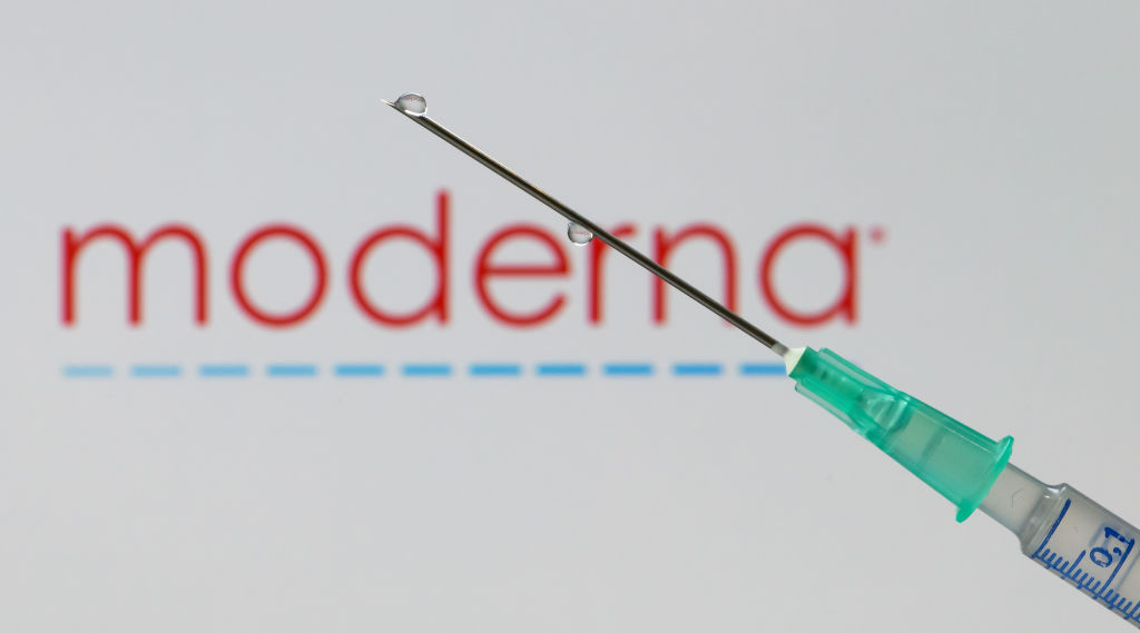FDA-Berater einstimmig genehmigen Moderna‑mRNA‑Impfstoff nach Agentur‑Drama