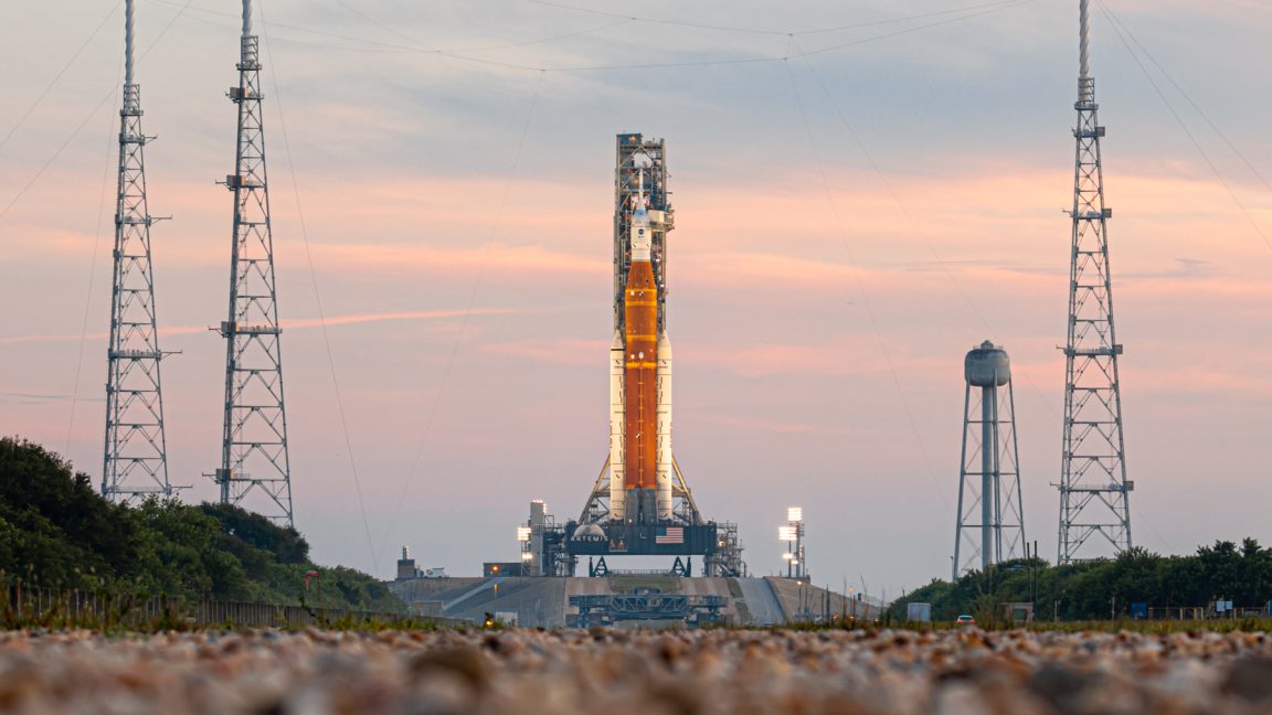 Kennedy Space Center – Kritischer Report zur Unterschätzung der Super‑Heavy‑Raketen‑Ära
