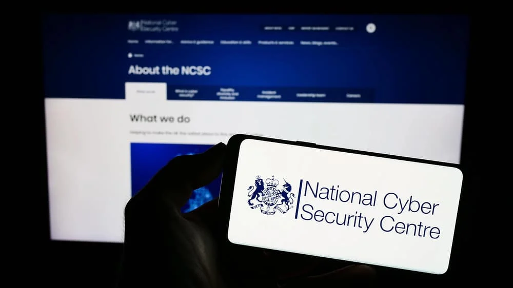 KI in der Cyberabwehr: UK-Pilotprojekt findet 407 Lücken in Behörden-Code