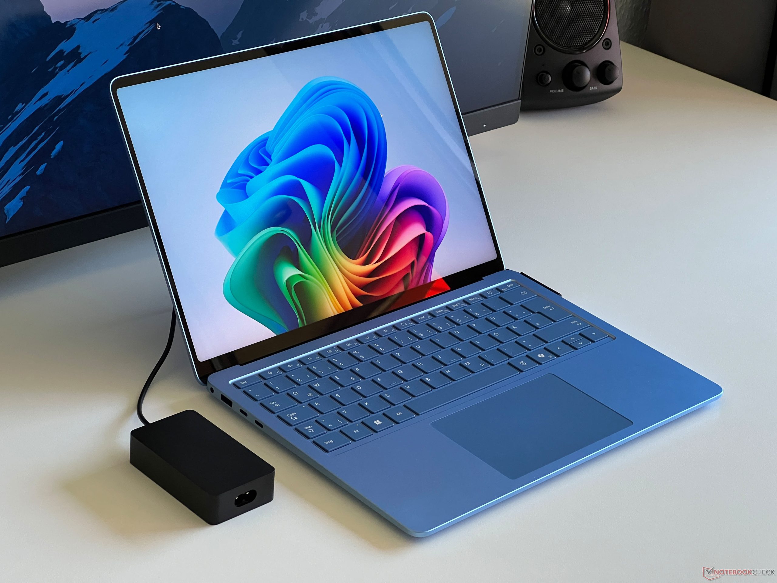 Microsoft präsentiert Surface Laptop 8 und Surface Pro 12 mit Snapdragon X2 – Preis, Specs und Marktimplikationen