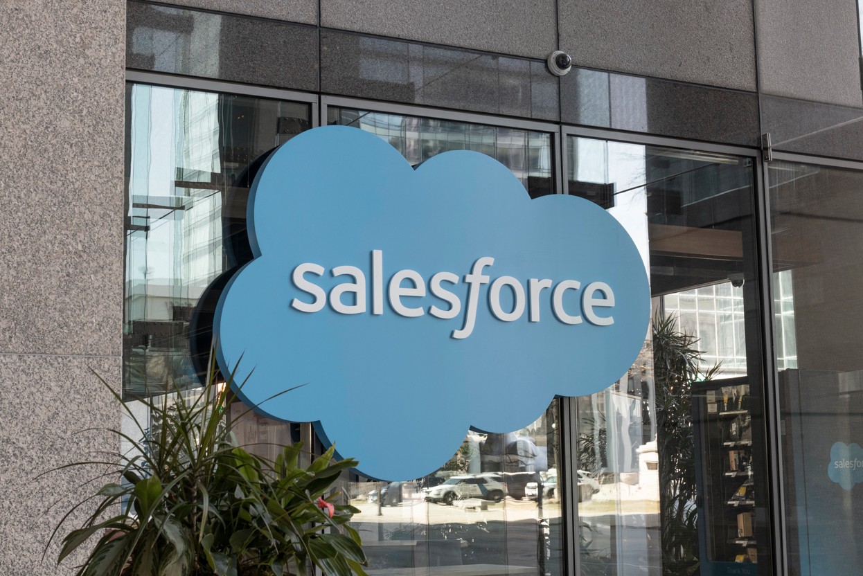 Salesforce stärkt KI-Serviceplattform: Fin für 3,6 Mrd. Dollar übernommen